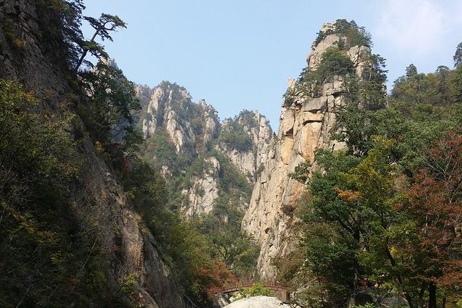 2-Day Hike through the Scenic Valleys of Mt. Seoraksan from Seoul - Is $899 a fair price?