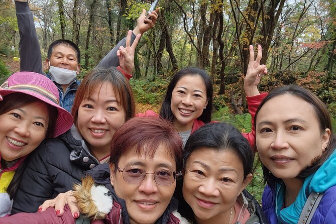 2 Days Jeju Private Jumbo Taxi Tour with Mr.Ko (Suhong) - Day 1: From Hamdeok’s water to Seongsan’s volcanic crown