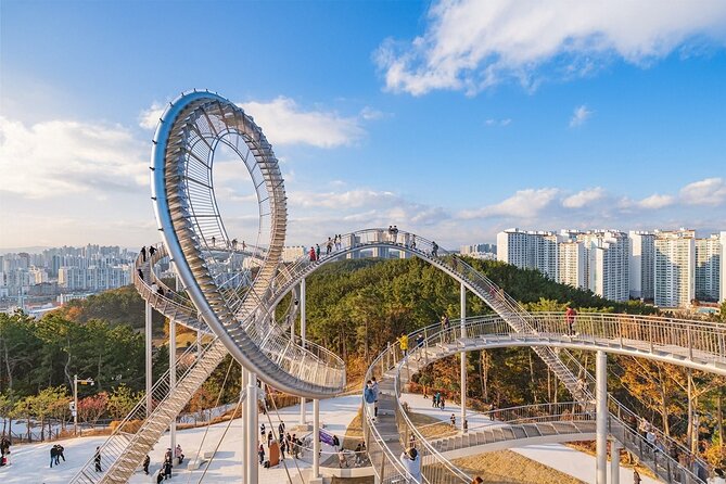 5 Highlights Pohang Tour from Busan (Group Tour) - Getting back to Busan after a long day