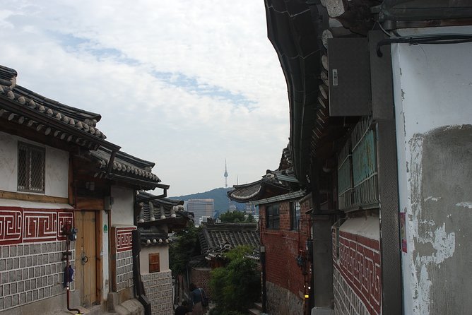 8 Hours Private tour with top attractions in Seoul - National Folk Museum: everyday Korea in 30 minutes