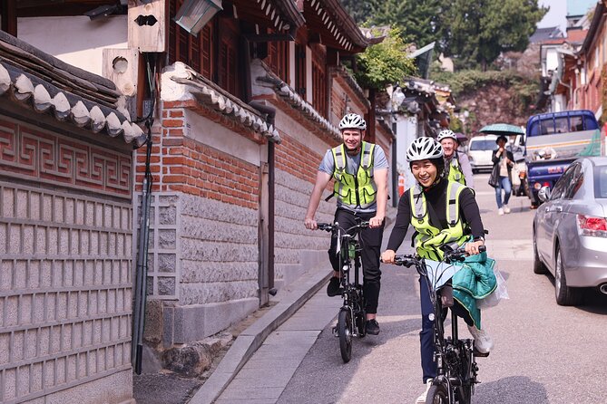 Afternoon E-bike tour and "Happy Hour" food and drinks - Getting fitted and ready at Jongno