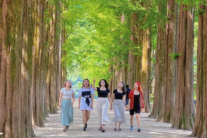 Alpaca World & Nami Island & Garden of Morning Calm One Day Tour - The long coach rides and the large-group rhythm