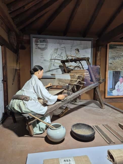 Andong: UNESCO Sites, Mask Dance, and Secret Garden & Bridge - What the $401 private-group price delivers