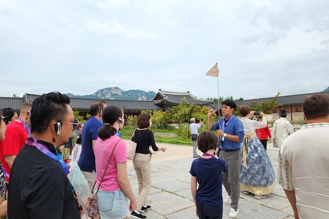 Best Seoul City Tour (Gyeongbokgung Palace,Insadong,Namsan Tower) - The Tuesday alternative: Changdeokgung and Bukchon