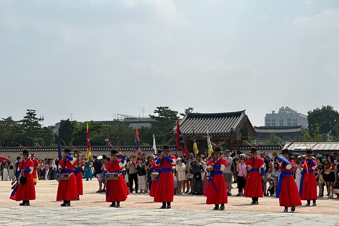 Best Things to Do - Half Day Seoul Trip (Seoul Palace & Temple) - Pickup, Coach Travel, and Timing