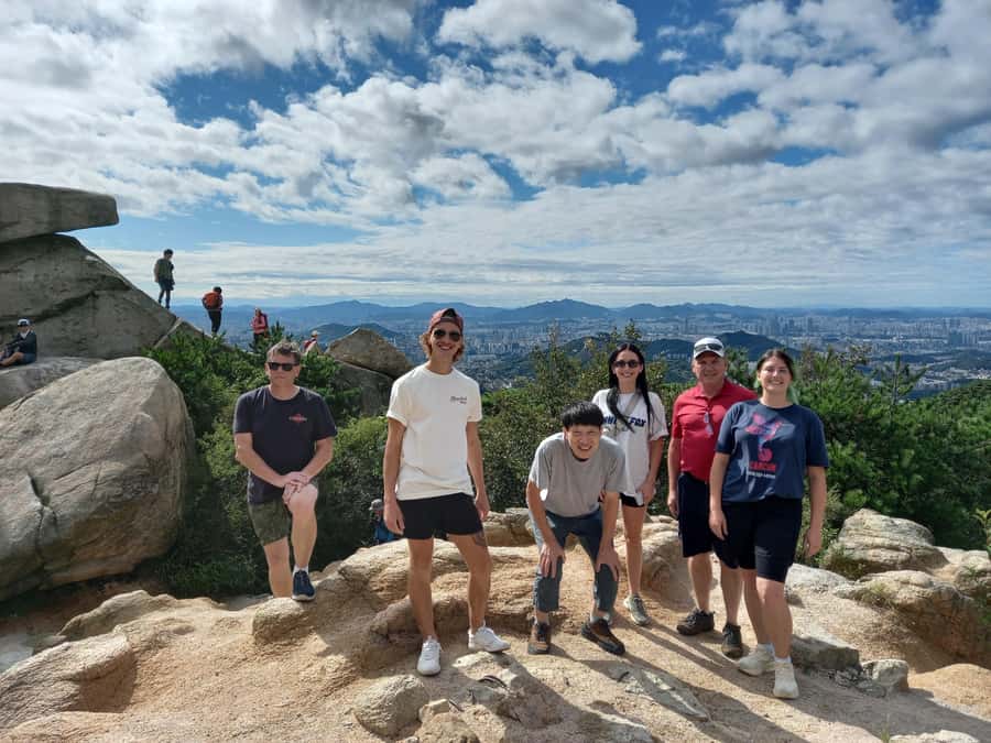Bukhansan mountain hiking tour - 6 hours - What the $305 price really buys