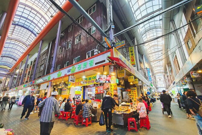 Busan: Food Crawl with Fish Market, Soju Tents & Local Snacks - What makes this Busan food tour special