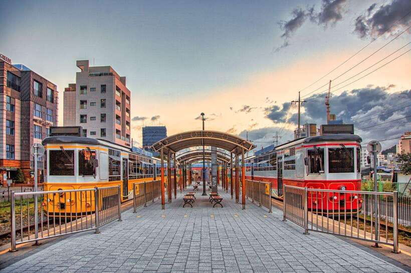 Busan: Gamcheon Village and Haeundae Blueline Park Tour - Morning at Haedong Yonggungsa Temple