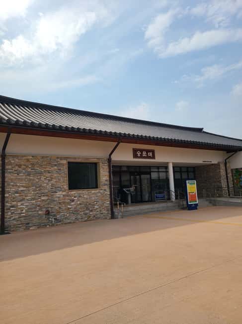 Busan: Gyeongju UNESCO Legacy Tour with National Museum - Donggung Palace and Wolji Pond after the main sights