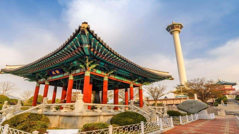 Busan: Jagalchi Market & Gamcheon village Walking Tour - Why this four-hour route works for first-time Busan visitors