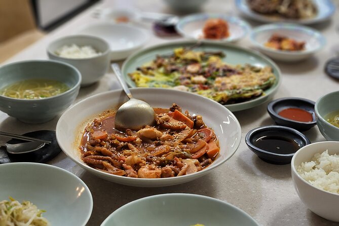 Busan Local Food Cooking Class with Market Tour - Starting at 10:00 a.m. in the Busan cooking studio