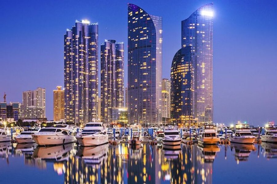 Busan: Night Viewpoints with Evening Cruise w/ Fireworks - Hwangnyeongsan Mountain for Busan’s widest night view