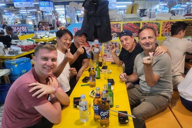 Busan private tour : K-pop dance class + tour - Ending with chicken and beer