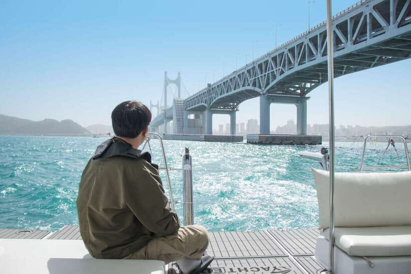 Busan's Best: Sea Temples, Yacht Tour & Sky Capsule Day Tour - Starting at one of three central stations