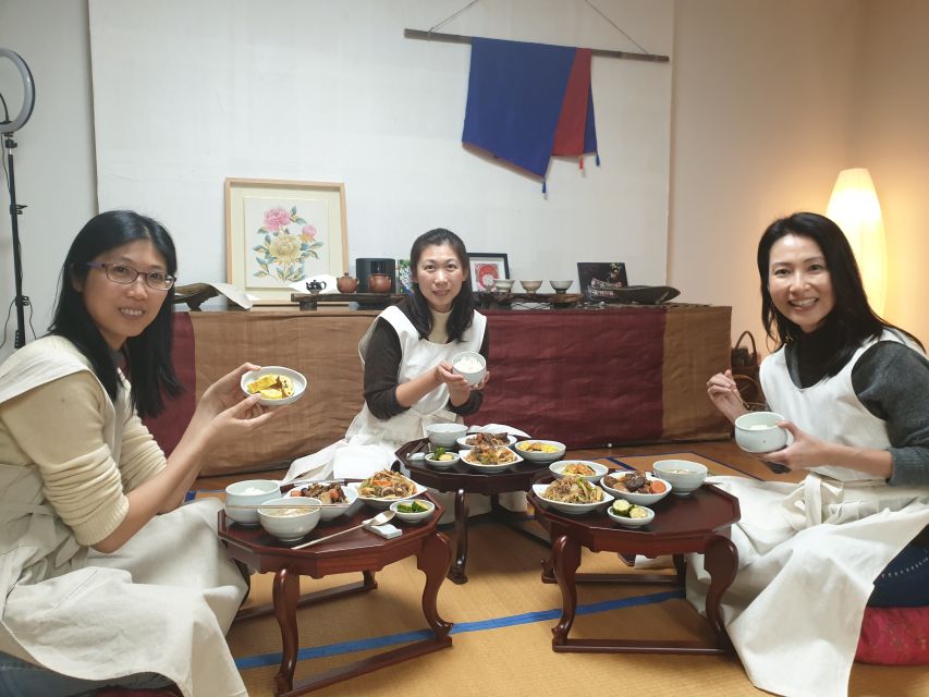 Busan: Small-Group Traditional Korean Food Cooking Class - Tea, dessert, recipes, and a small keepsake