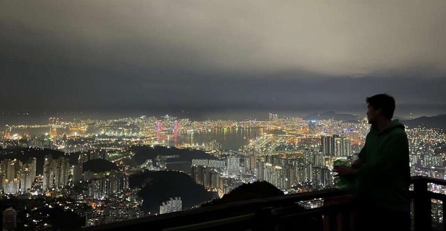 Busan: The Best Night View Small Group Tour - Tea at a local café