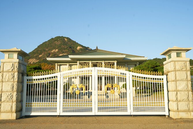 (Closed) Korea’s White House Walking Tour Blue House - The older presidential office site