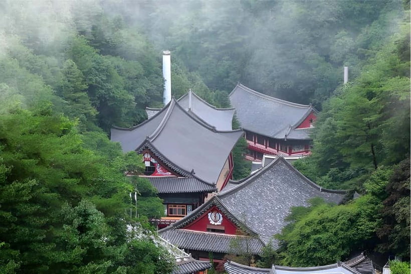 Danyang Tour:Guinsa Temple & Bobaljae & Cheongpung Cable Car - Entering Guinsa Temple among the wooded hills