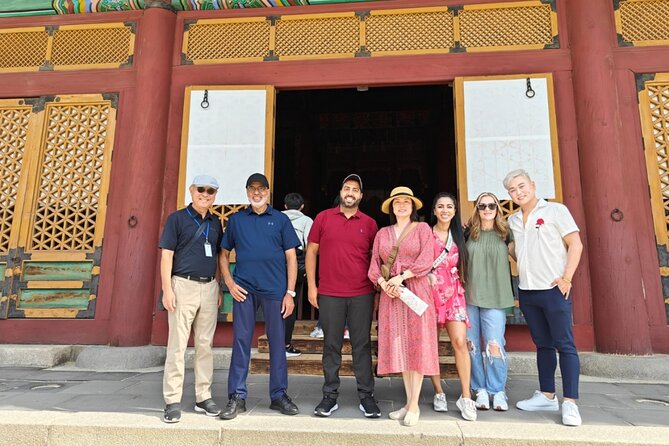 Deoksugung & Jeongdong-gil: A Walk in Korea's Rich Heritage - Gwanghwamun Square brings the story into modern Seoul