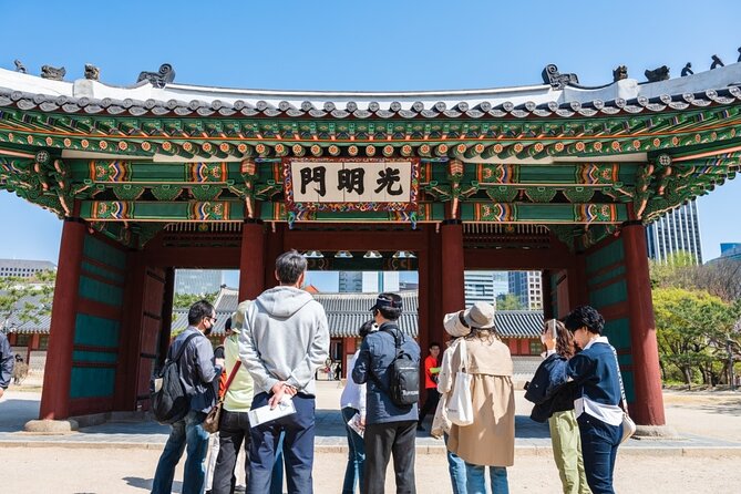 Deoksugung & Jeongdong-gil: A Walk in Korea's Rich Heritage - What $48 buys you