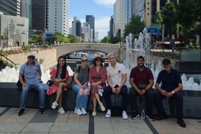 Deoksugung & Jeongdong-gil: A Walk in Korea's Rich Heritage - Gyeonghuigung adds a second palace viewpoint