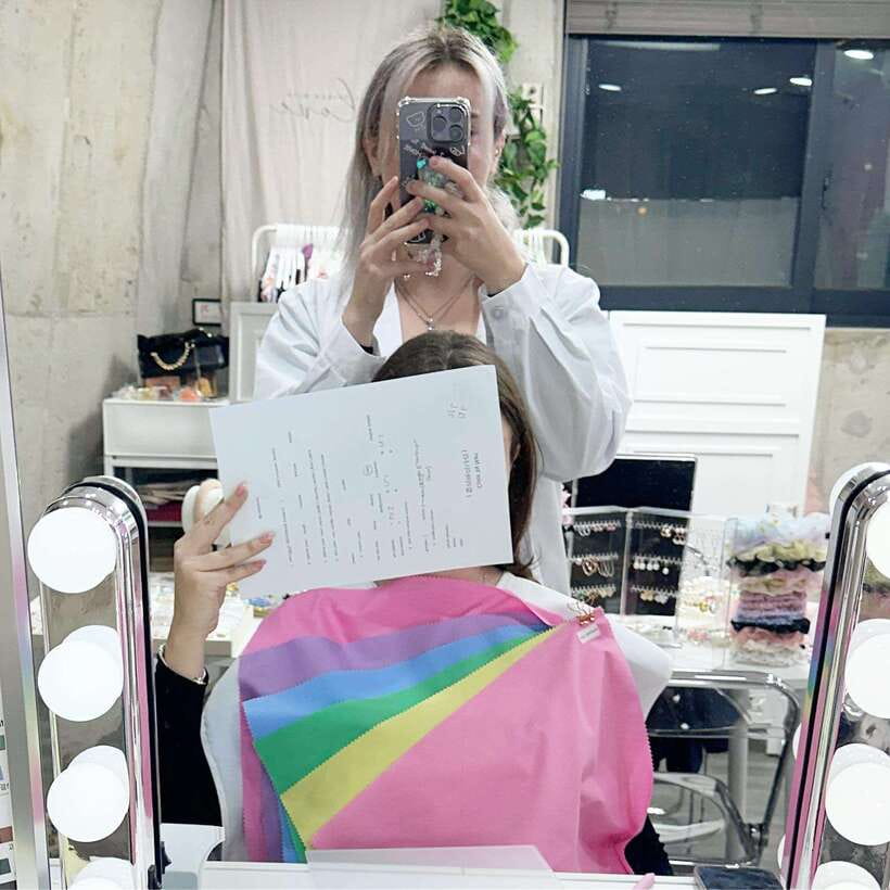 Detailed Seoul Image & Personal Color Analysis in Hongdae - Testing your makeup pouch and product choices