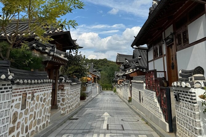 DMZ, Eunpyeong village and Jinkwansa Temple Private Tour - Is $202.41 per person fair?