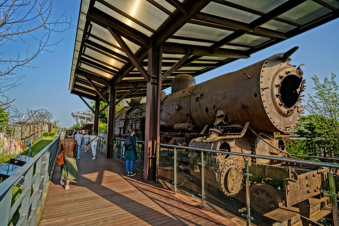 [DMZ Private Full day Tour] & The War Memorial include Lunch - Looking toward North Korea at Dora Observatory
