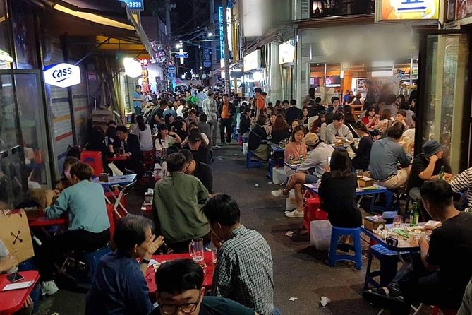 Drinking and Eating through the Alleys of Seoul - Euljiro-dong and the Korean rice wine tasting
