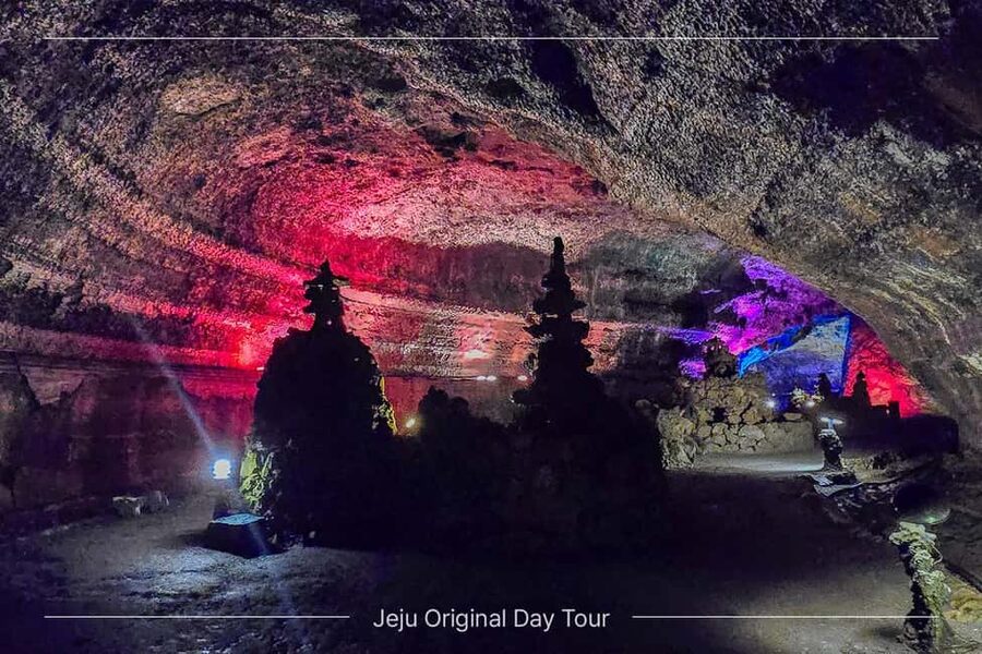 East Jeju: Day Tour with Seongsan Peak & Haenyeo Performance - Lunch is local, affordable, and not included