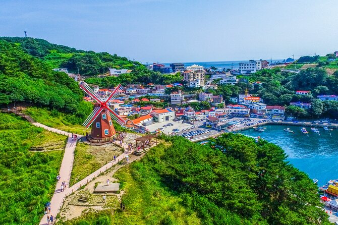 Enchanting Oedo Island Day Tour from Busan with Windy Hill - Oedo’s terraces, flowerbeds, and sea-facing paths
