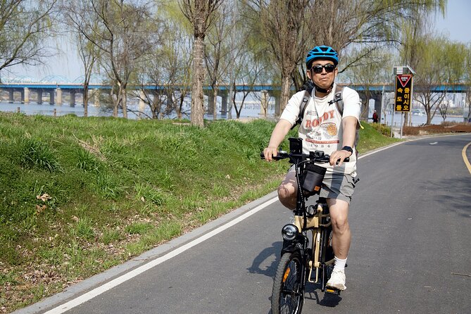 ENKO Electric Bike Ride on The Han River Bike Path in Seoul - Starting Near Gwangheungchang Station