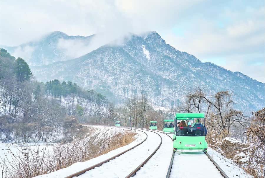 Eobi Ice Valley & Nami (+ Light Festival, Railbike, Alpaca) - Why Eobi Ice Valley deserves the early attention