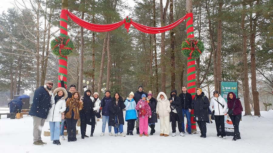 Eobi Ice Valley & Nami (+ Light Festival, Railbike, Alpaca) - Who will enjoy this day most