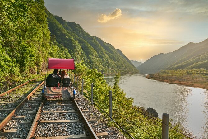 Eobi Valley(Winter), Strawberry, Nami Island & Railbike fr Seoul - Eobi Ice Valley: a short winter photo stop