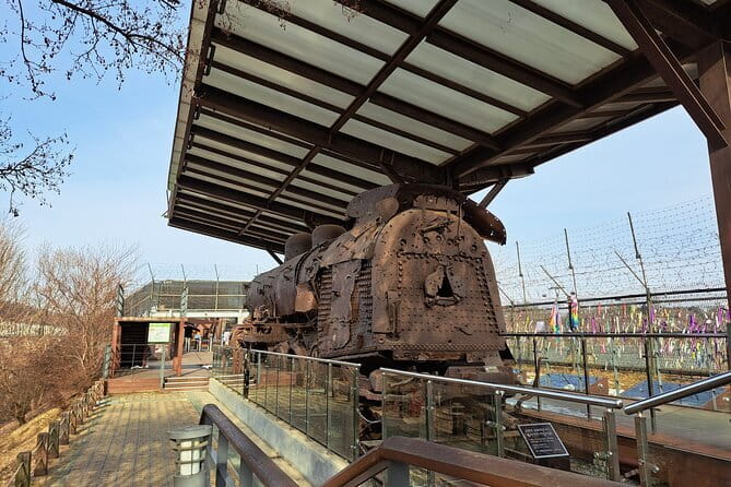 Explore DMZ from Seoul +(optional) Gondola/Red Suspension Bridge - Timing, group size, and the return to Seoul