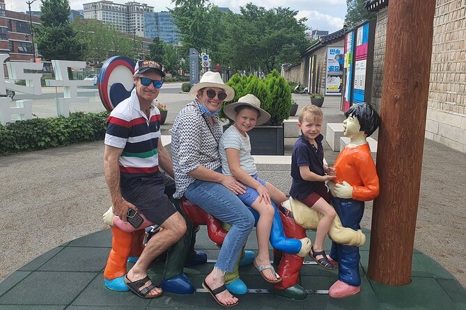 Free style private Tour(Essence of Seoul city or DMZ) - The private vehicle is the quiet advantage