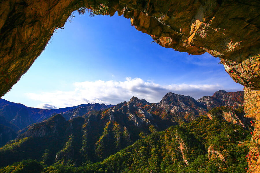 From Seoul: Seoraksan Mountain with Cable Car- Shuttle Bus - What the Mixed Ratings Tell You