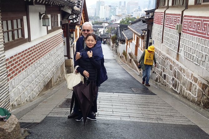 Full Day- Essential Seoul City Tour & Gourmet Tour(including Lunch and Dinner) - Cheonggyecheon Stream reveals Seoul’s urban renewal