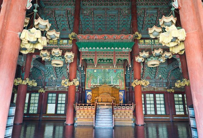 Full-Day Palace Tour in Seoul - Lunch at a traditional Korean restaurant