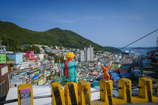 Full-Day Tour Unmissable things to do in Busan - Huinnyeoul Culture Village: cliffside streets with a quieter mood