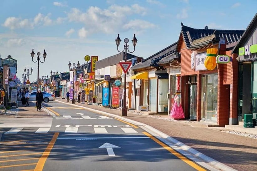 Gyeongju: Private Car Charter Taxi Tour - The six-hour route adds the old town feel
