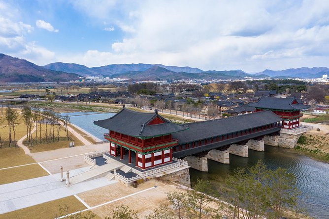 Gyeongju Small Group photo Tour (Max 6 Pax) - Gyochon Village: Hanok Streets and Traditional Life