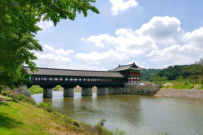 Gyeongju UNESCO World Heritage Sites and History Full-Day Tour with Lunch - Daereungwon Tomb Complex and the Silla burial mounds