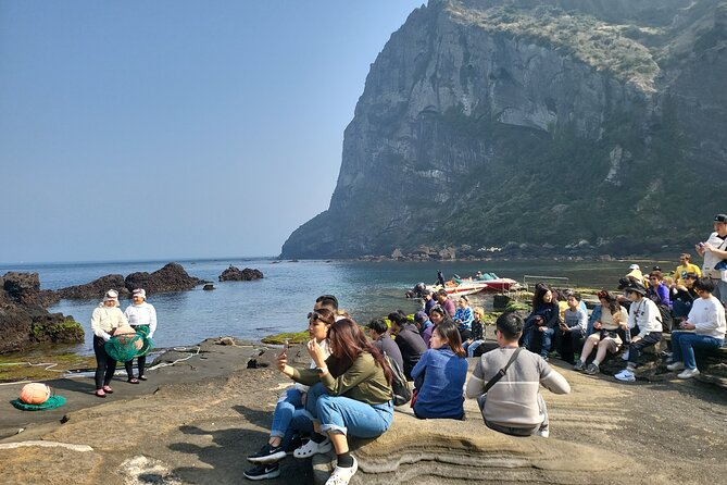 Half or Day Tour For Cruise customers arriving at Gangjeong Port - Seogwipo Maeil Olle Market for a taste of daily Jeju