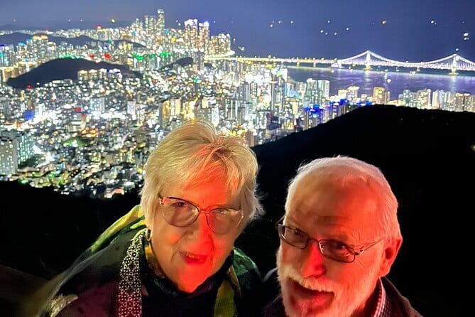 Happy^^ Busan tour for Private Group(Family,couple,friends,alone) - Gamcheon, markets, and Busan’s older character