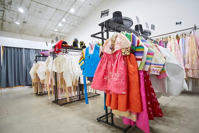 Hello Hanbok - Who will enjoy this experience most?