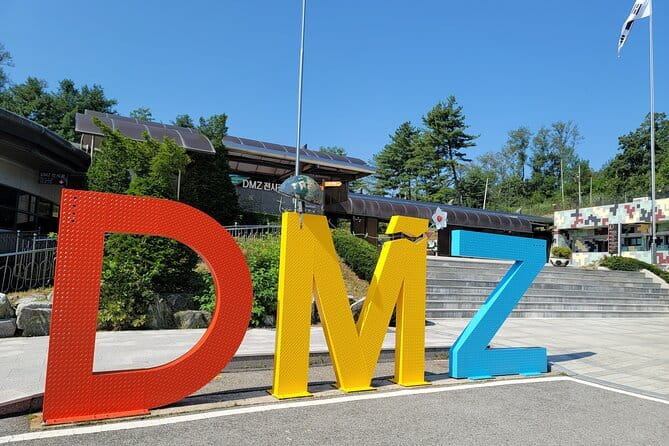 Herb Island and Sanjung Lake and Bidulginang Water Falls - Who will get the most from this tour