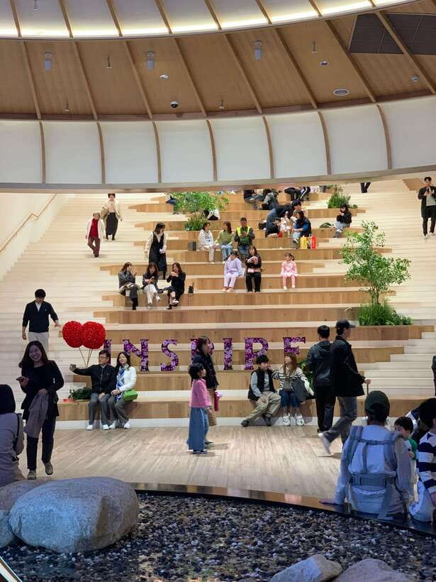 Incheon: Sunset Beach & China/Japan Town & Inspire Resort - Sinpo Market starts with a local bite