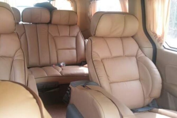 Jeju Airport Transfer - Meeting your driver at Jeju Airport